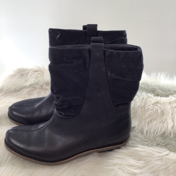 Merrel Black Ankle Boots size 8 - Picture 1 of 5